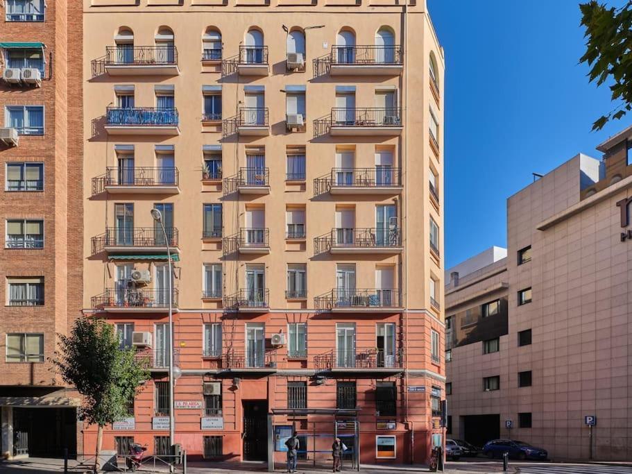 New Retiro Recien Reformado 10 Min En Metro A Sol, Hasta Seis Personas Apartment Мадрид Екстериор снимка