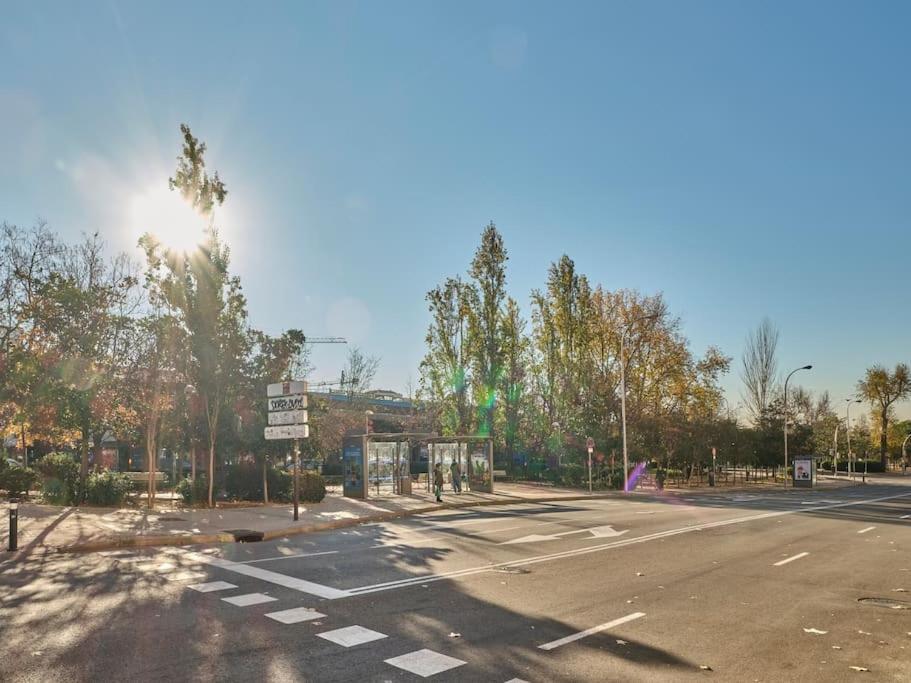 New Retiro Recien Reformado 10 Min En Metro A Sol, Hasta Seis Personas Apartment Мадрид Екстериор снимка